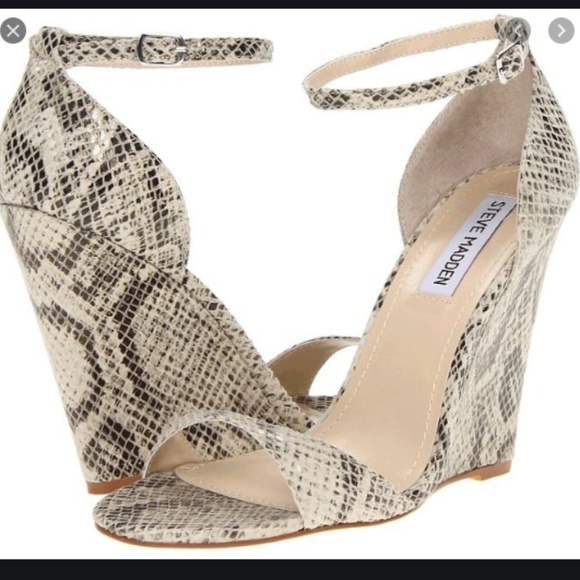 Steve Madden Shoes - Steve Madden I Reel Deal Snakeskin Wedge Size 8.5